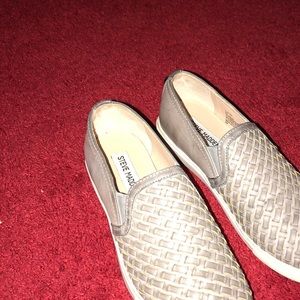 Steve Madden slip ons